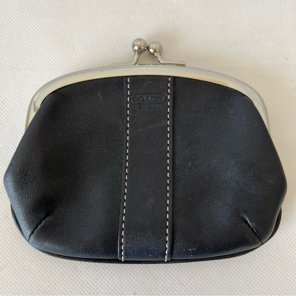 Coach Black Wallet Elegant Leather Accessory
